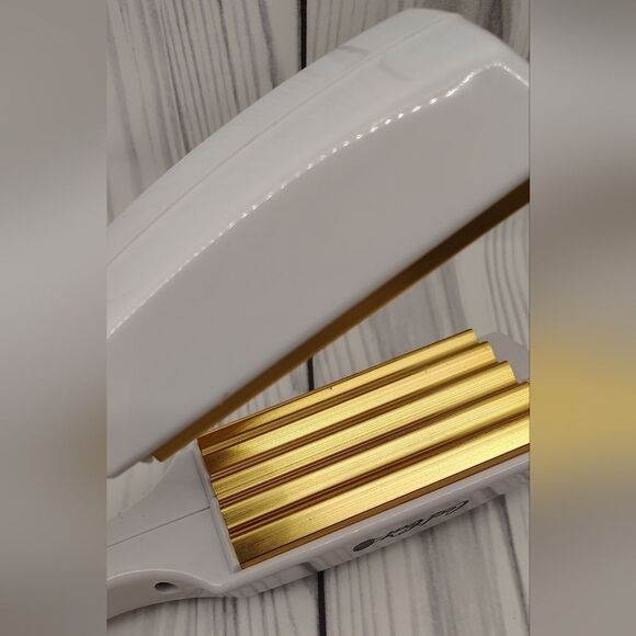 Hot Hair Crimper Coca Cola Beauty Care Y2K - Picture 2 of 5